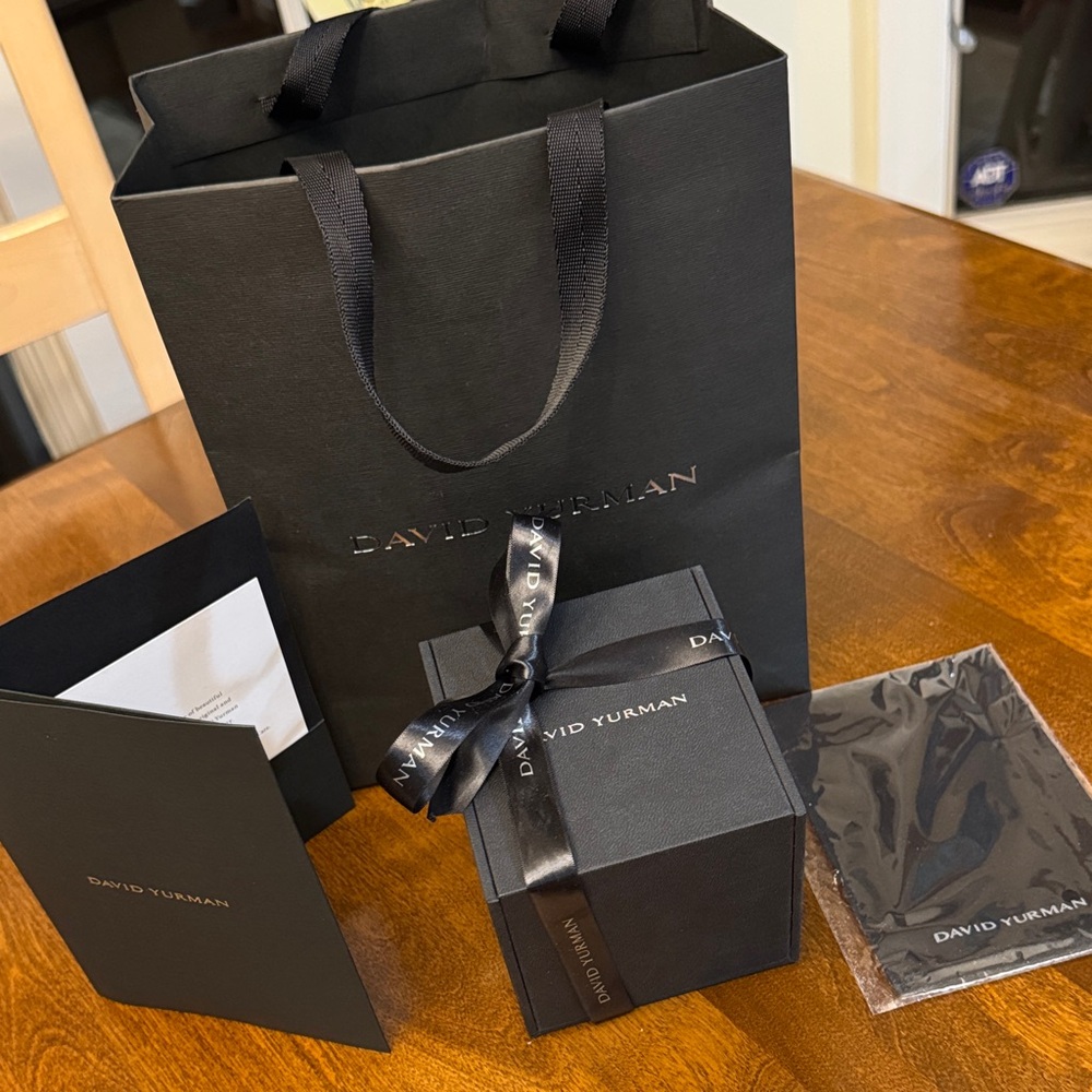 David Yurman Black Gift Ensemble